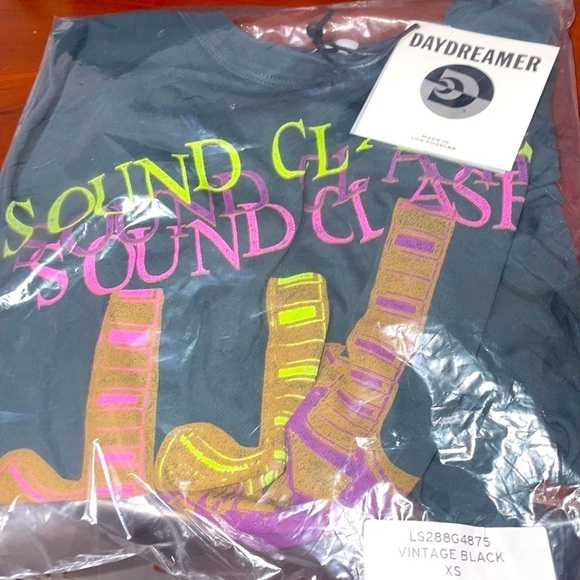 NWT Daydreamer Soundclash Graphic Long Sleeve Tee XS Black Rock Band - Picture 3 of 5